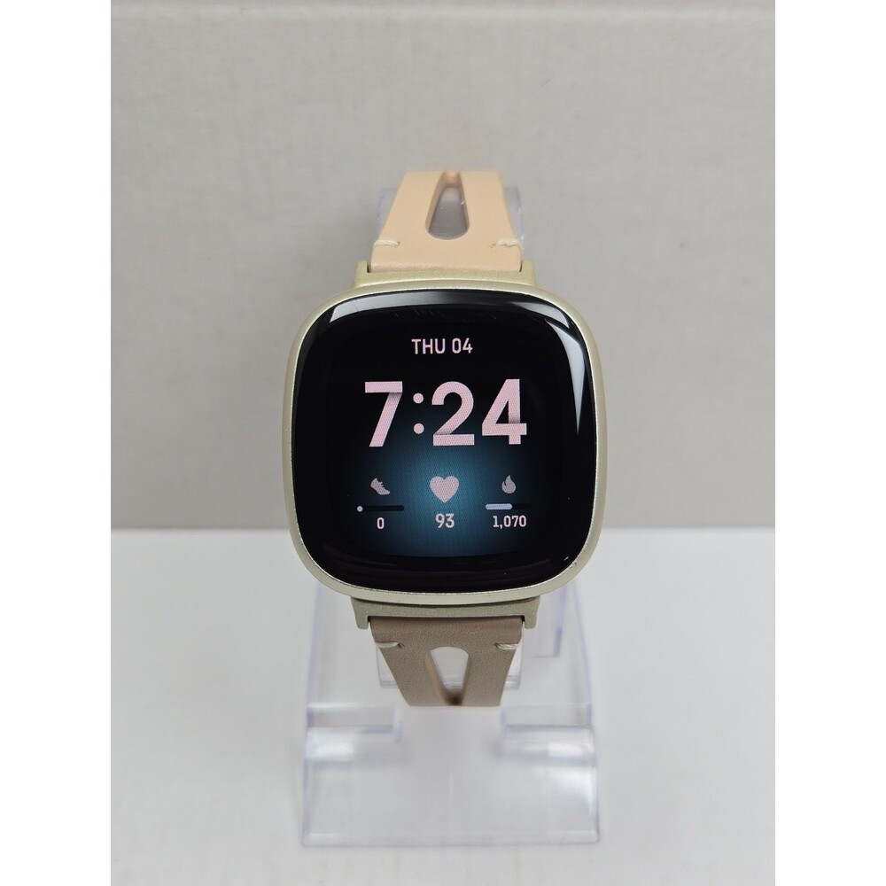 Fitbit Versa 3 FB511 Smartwatch GPS Heart Rate SpO2 Activity Tracker  *Read